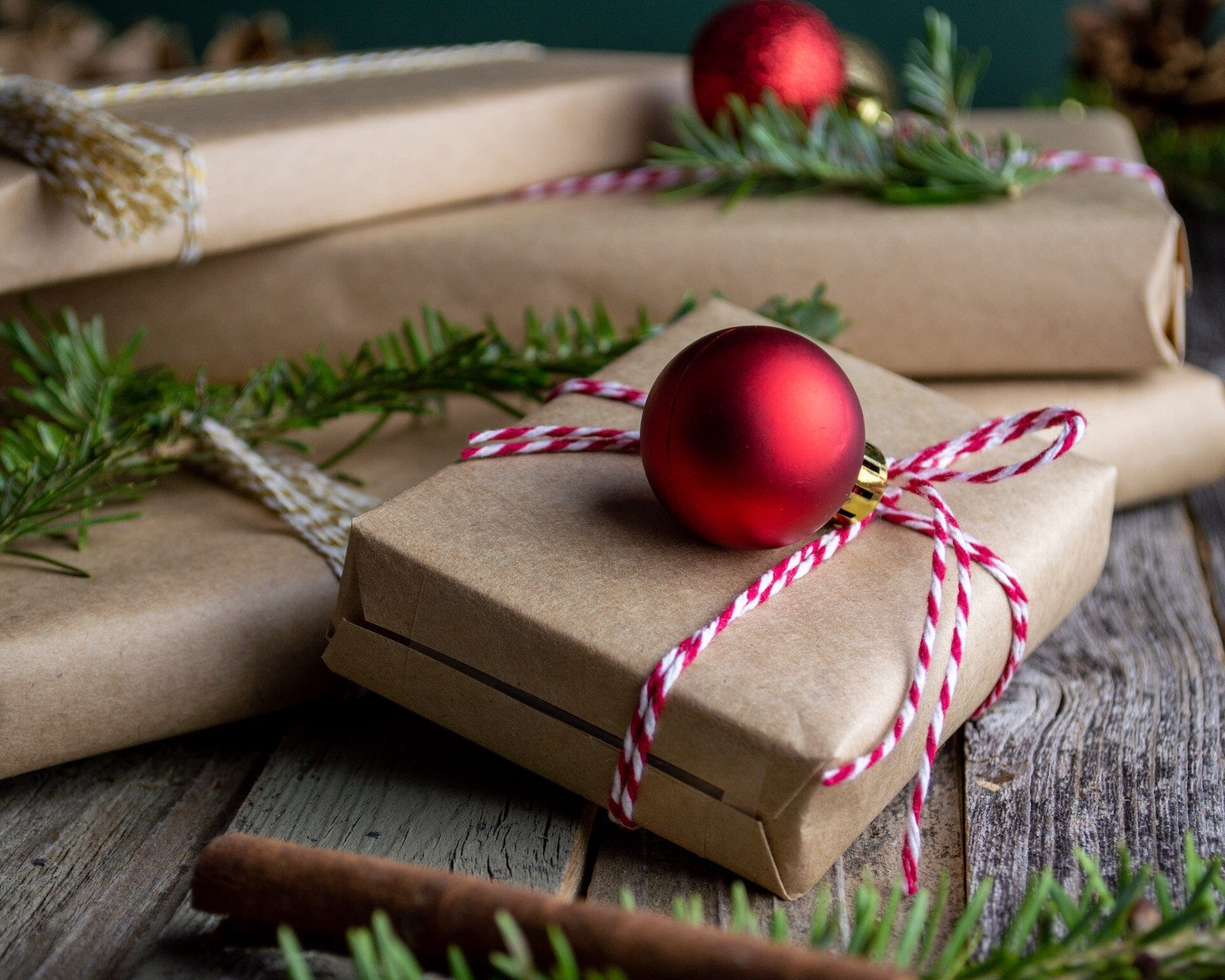 Våra Bästa Julklappar 2025 - Unika Presentidéer för Alla 🎁✨ - Dossify