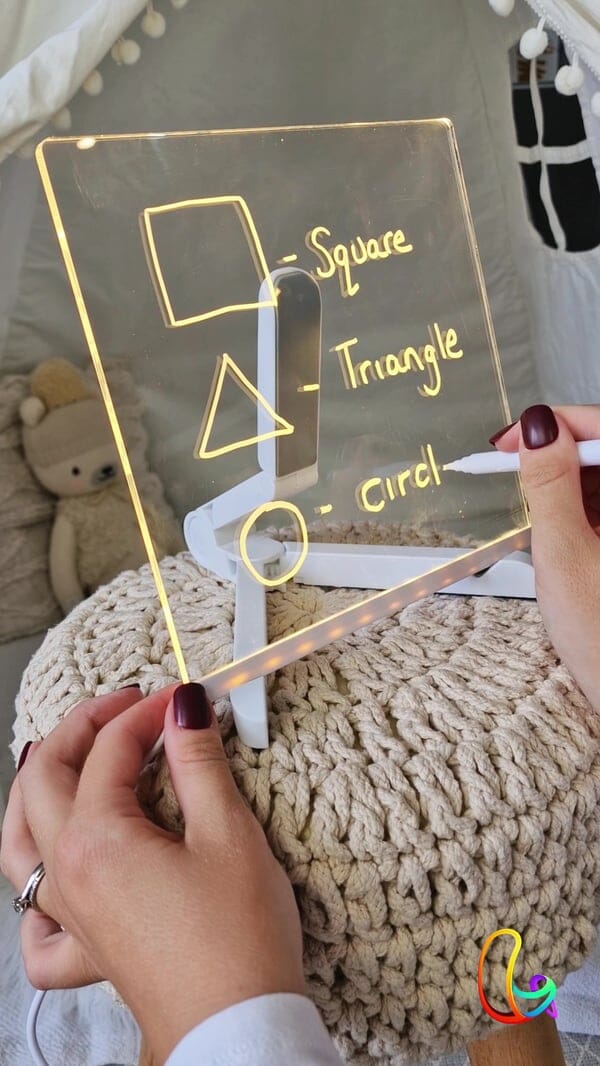 LED anteckningstavla med fÀrger - Dossify