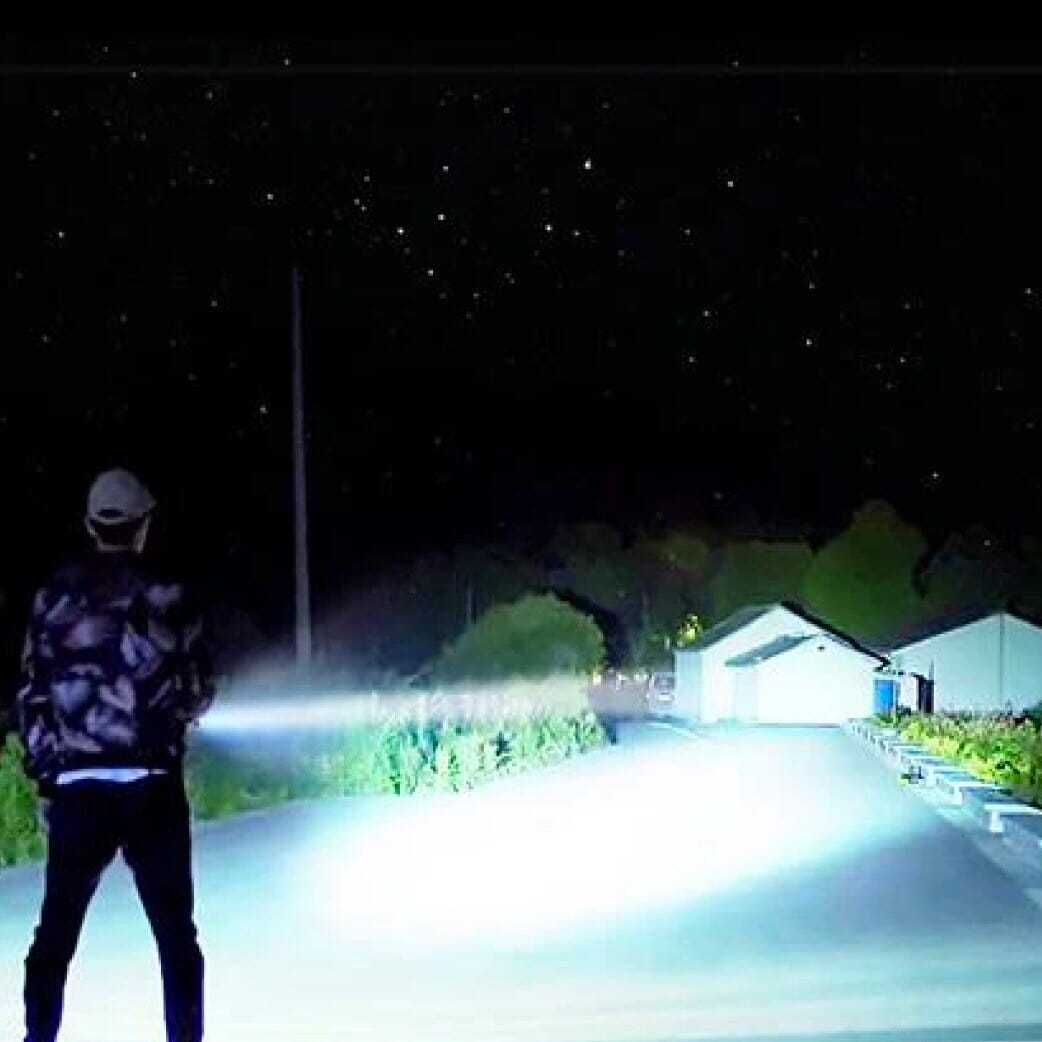 Ultra Vision Proâą - Ficklampa - Dossify