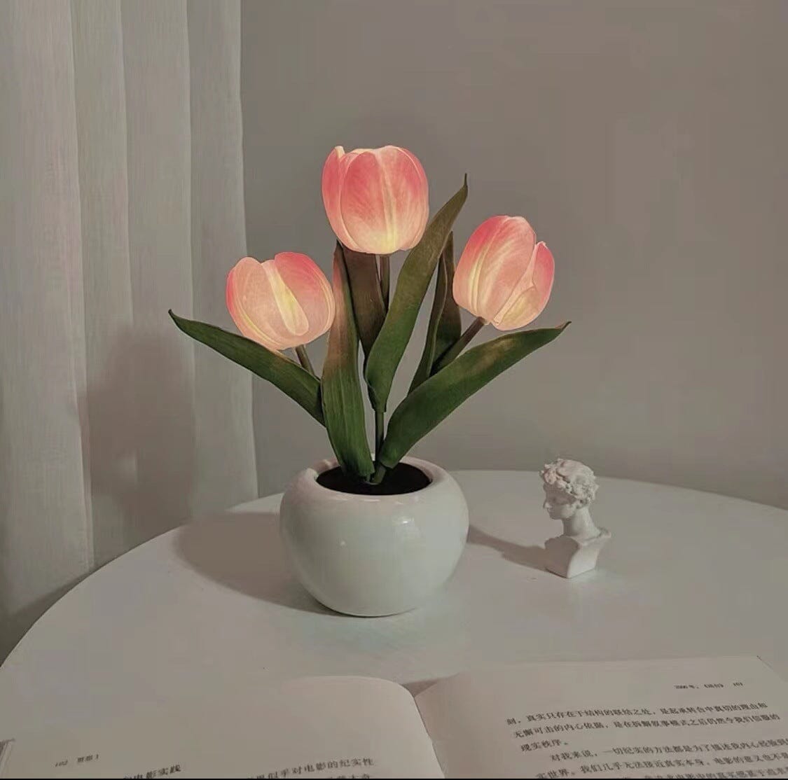 LED Tulpanlampa – Realistisk Blomsterbelysning för Mysig Atmosfär - Dossify